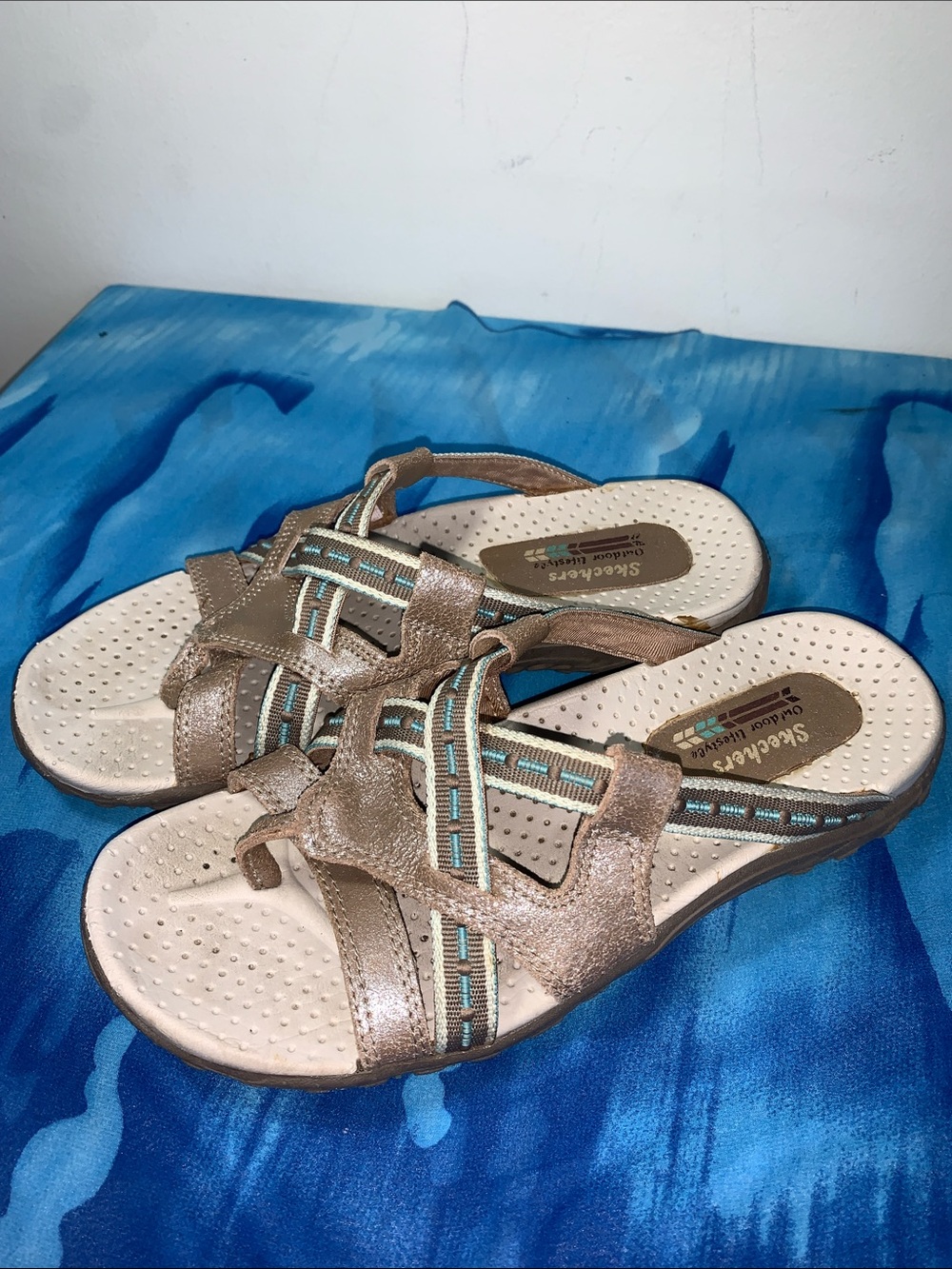 Skechers Reggae-Soundstage metallic strappy thong sandal Women’s Size 6